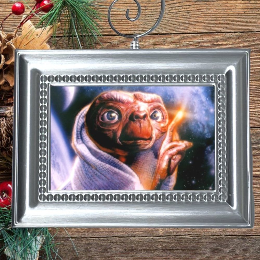 ET The Extra Terrestrial Christmas Tree Ornament
